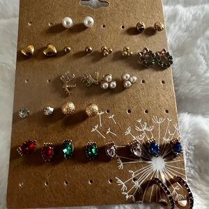 New Lot of 15 winter Christmas pierced Earrings Set pearl wreath